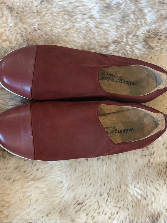 Walking Cradles Shoes - Walking Cradles Women’s Slip-On Shoes- Burgundy